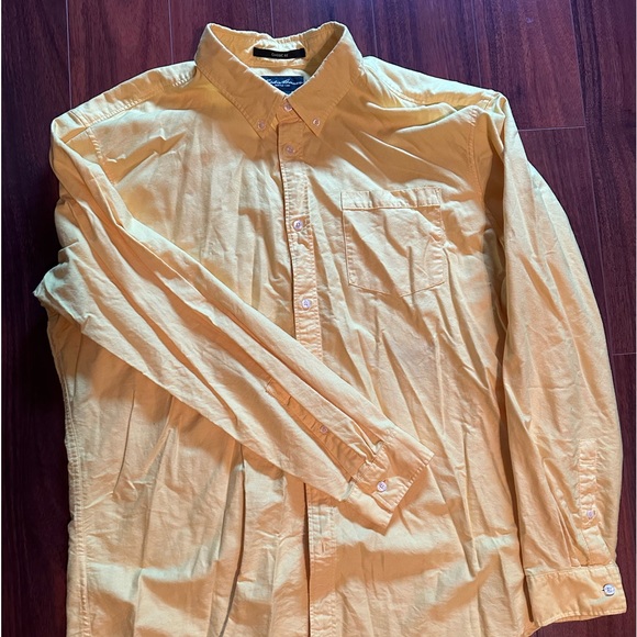 Eddie Bauer Classic Fit Casual Button Down - Picture 2 of 2